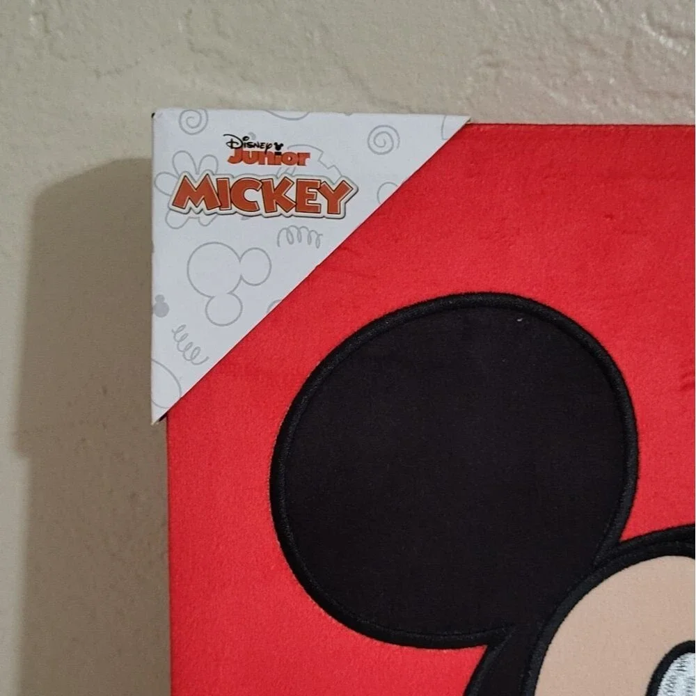 Disney Juniors NIP Red Mickey Mouse 12